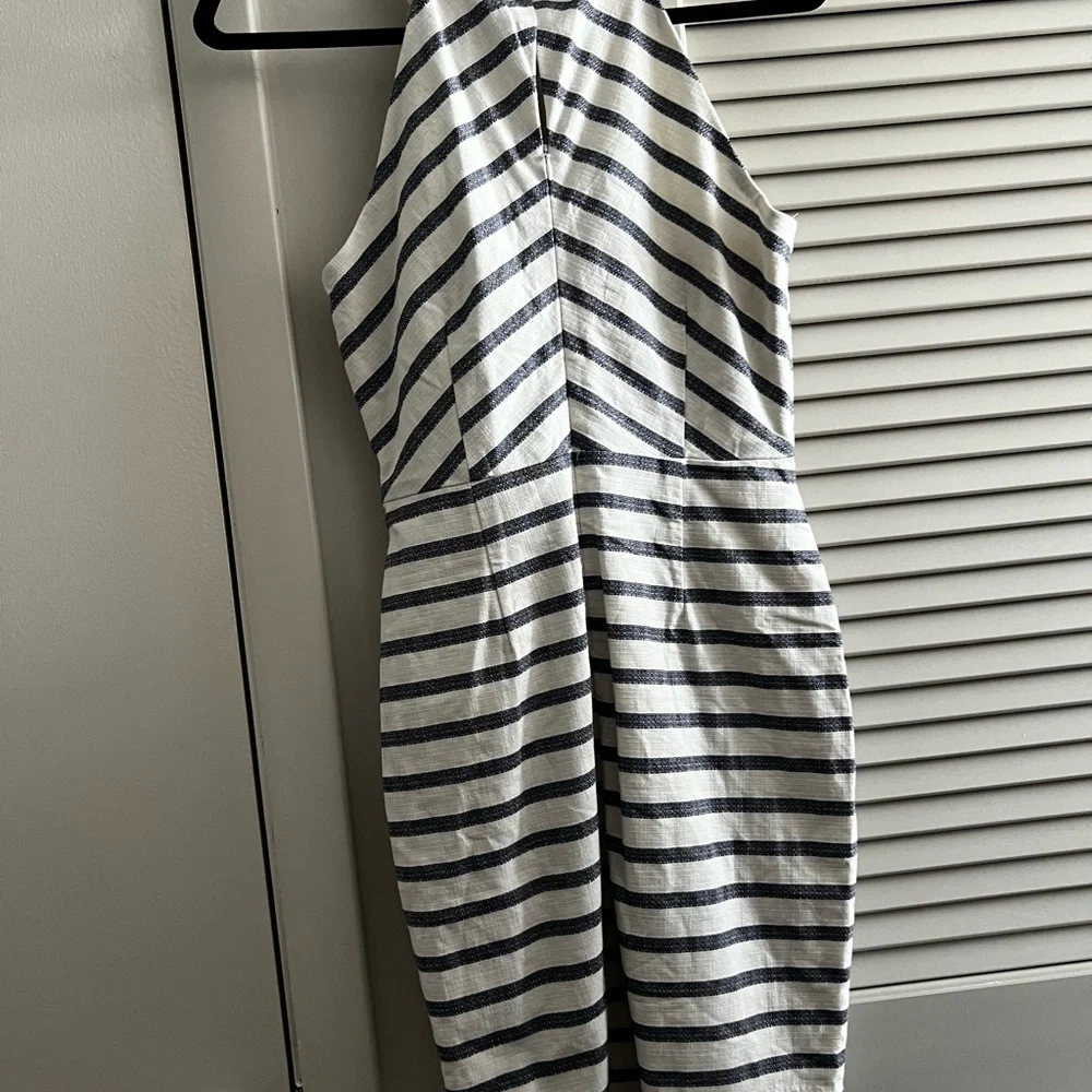 Stripe Halter‎ Sheath Dress - Picture 4 of 6